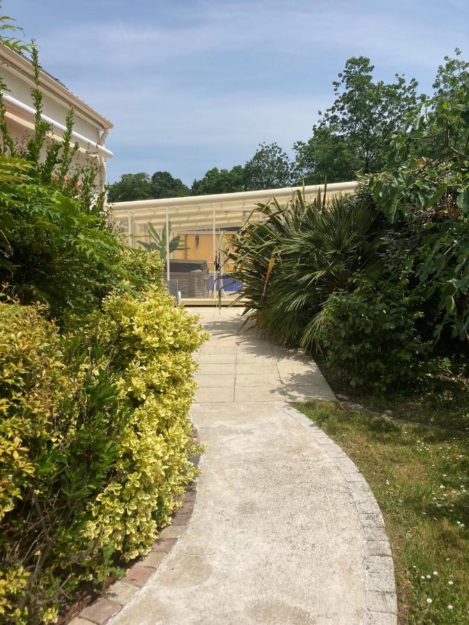 Chai Saint Jean Camelia Piscine Et Spa Exterior photo